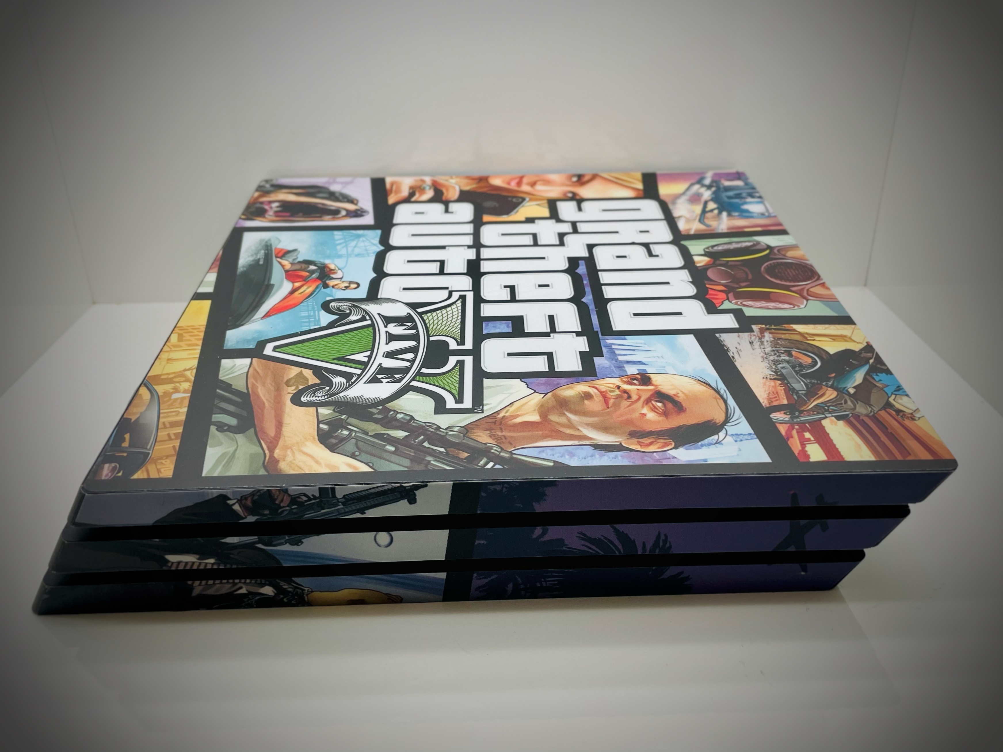 PlayStation 4 PRO 1 TB - GTA V EDICE + hra